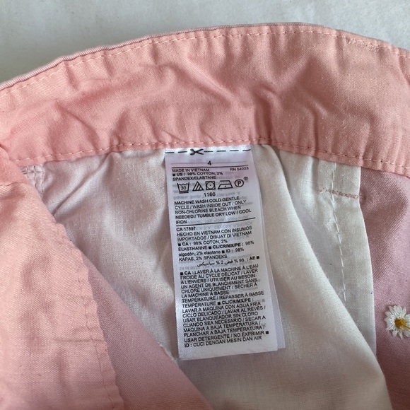 OLD NAVY EVERY DAY SHORTS Pink Embroidered Sunflowers Short Sz 10 - Picture 11 of 12